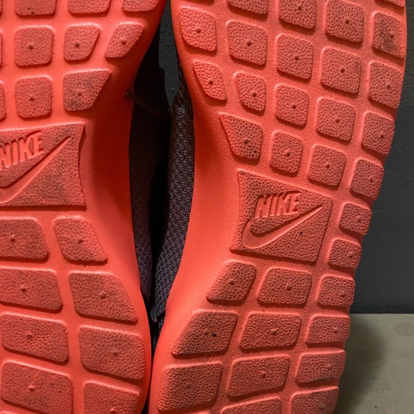 NIKE ROSHERUN SIZE 11 - Picture 4 of 5